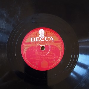 78rpm record DECCA THE FIRE BIRD 1.2. THE LONDON PHILARMONIC ORCHESTRA ERNEST ANSERMET 30cms