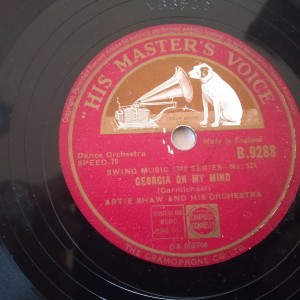 Δισκος 78 στροφων SHELLAC 78rpm HMV SWING MUSIC 1942 STARDUST Artie Shaw / GEORGIA ON MY MIND Carmichael  με χαρτινο καλλυμα 25cms