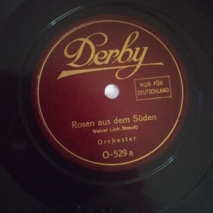 78rpm record DERBY ROSEN DER SUDEN / MEIN TRAUM 25cms