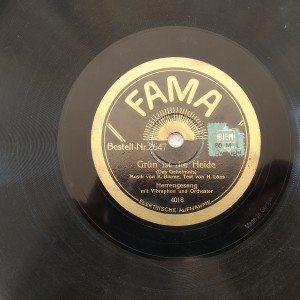 78rpm record FAMA Das Grab auf der Heide / Grun ist die Heide K.Blume 25cms