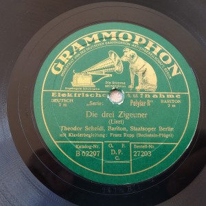 78rpm record DIE DREI ZIGEUNER / O KOMM IN TRAUM Theodor Scheidl 25cms